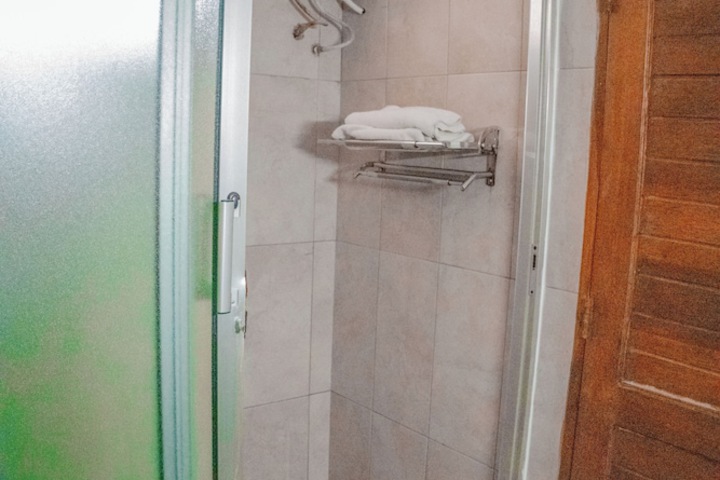 Room 75 of 146