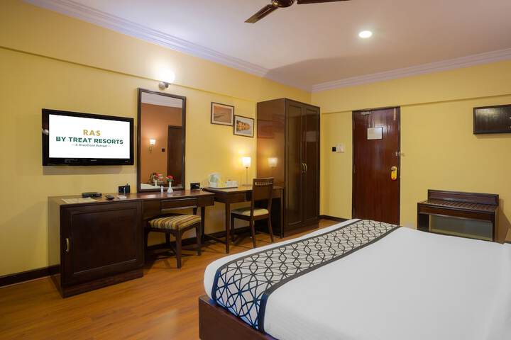 Room 5 of 20