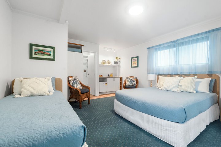 Room 7 of 73