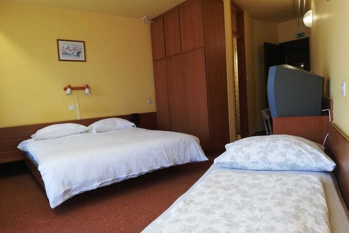 Room 19 of 52