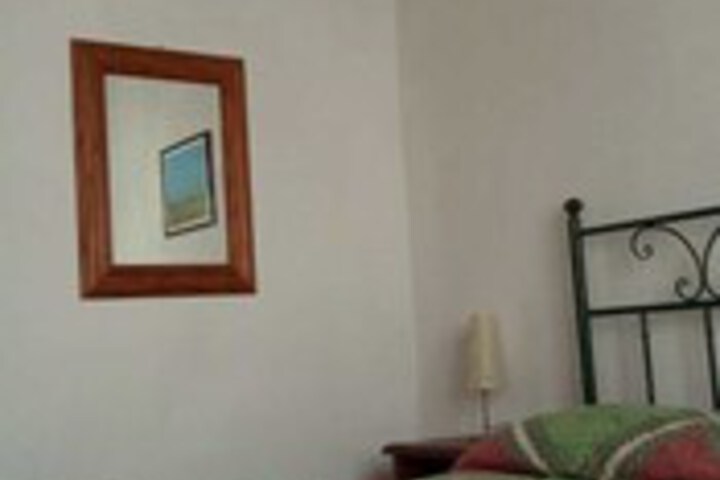 Room 33 of 43