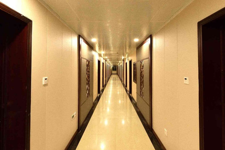 Hotel Interior 9 of 22