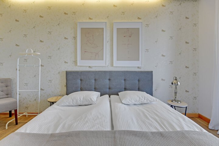 Room 21 of 117