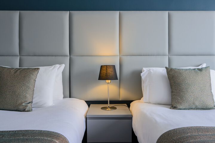 Room 32 of 64