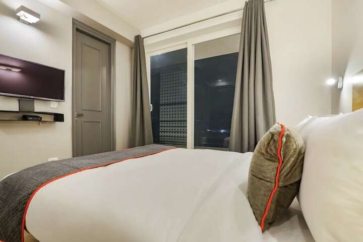 Room 16 of 41