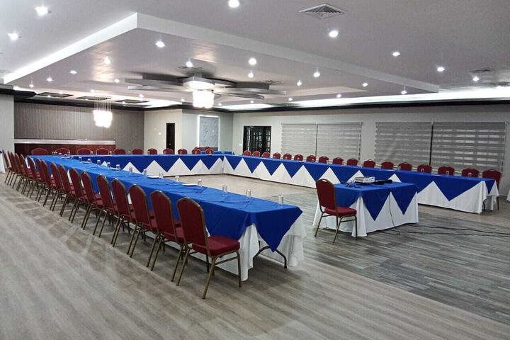 Banquet hall
