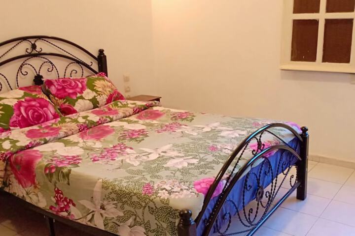 Room 2 of 16