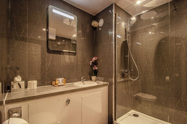 Bath Interior