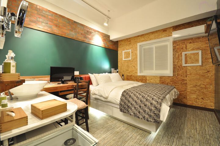 Room 45 of 68