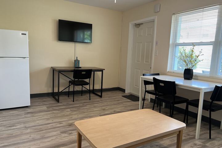 Room 3 of 51