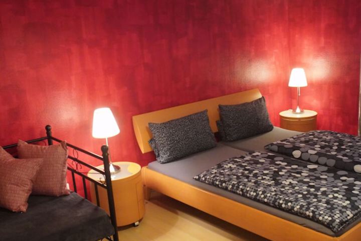 Room 6 of 45