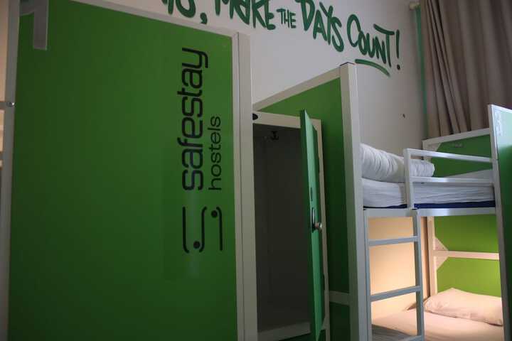 Room 38 of 76