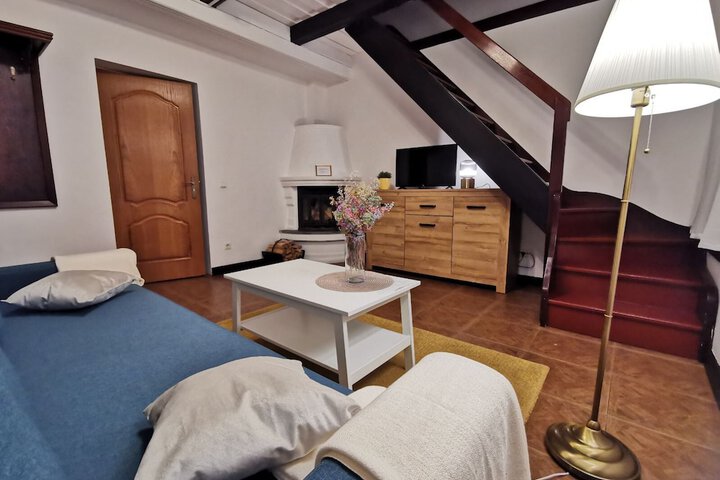 Room 16 of 39