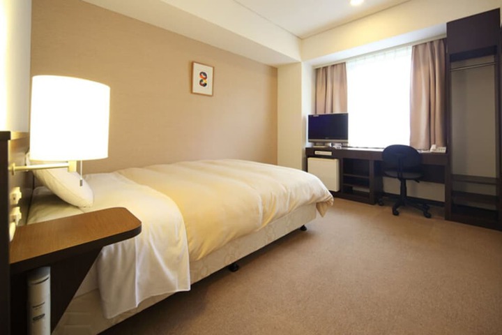 Room 13 of 43