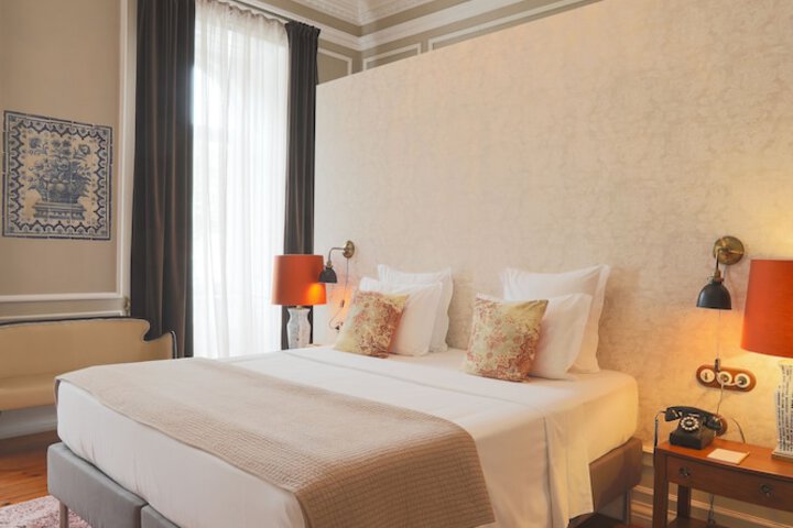 Room 40 of 114
