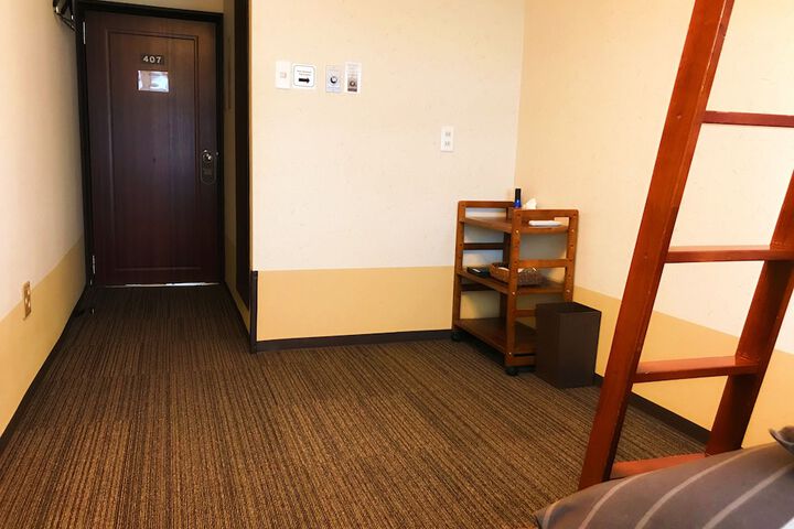Room 18 of 64