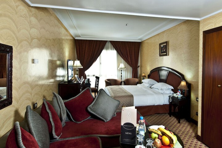 Room 42 of 86