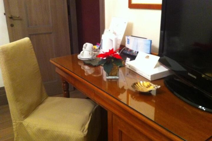 Room 18 of 65