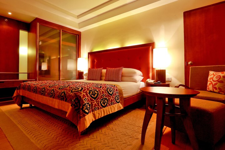 Room 5 of 78