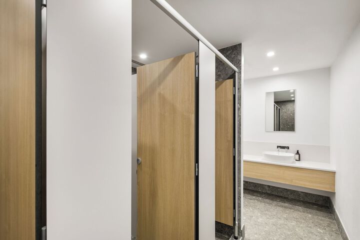 Room 35 of 49