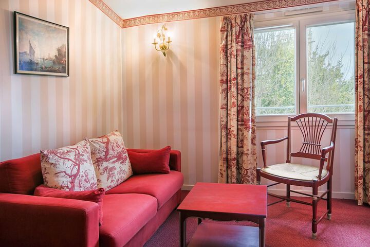 Room 13 of 24