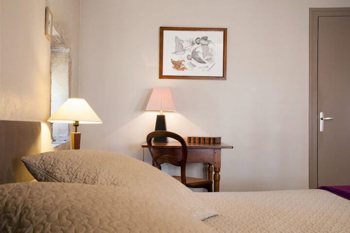 Room 6 of 73