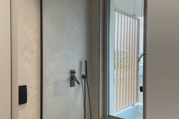 Room 14 of 24