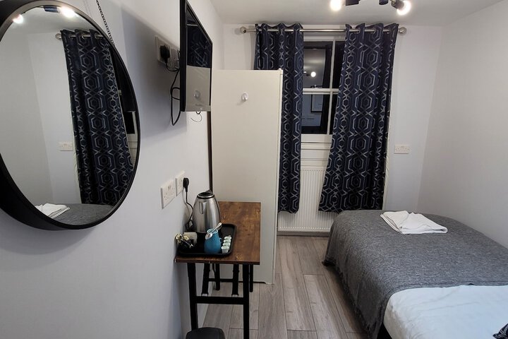 Room 18 of 87