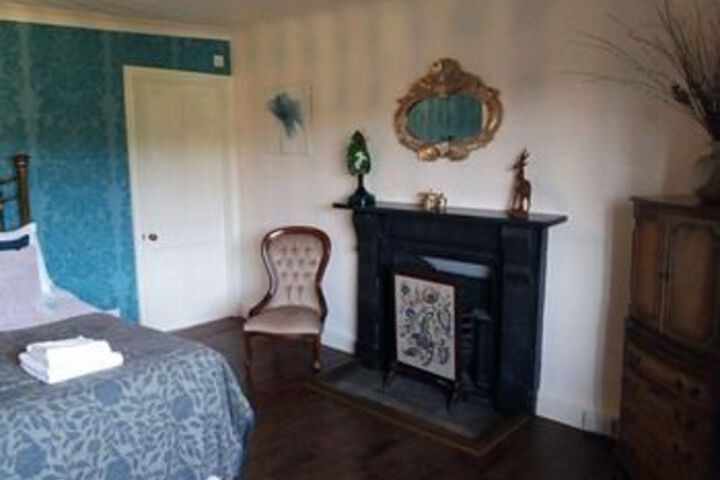 Room 11 of 31