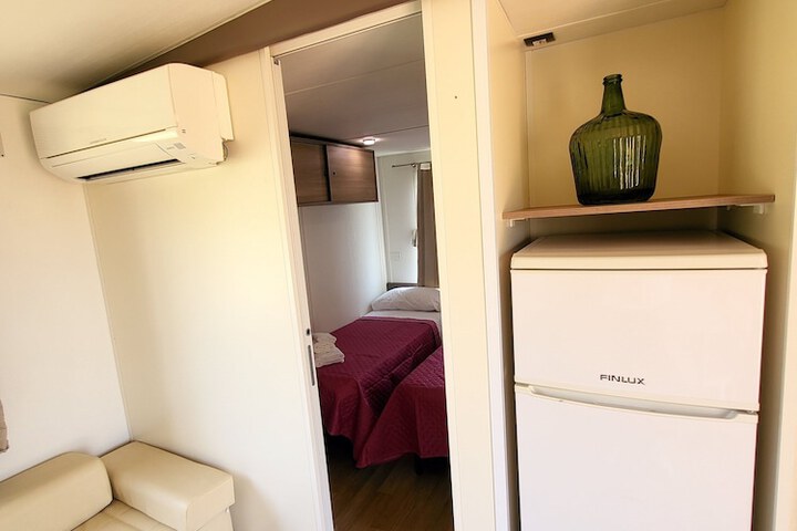 Room 33 of 117