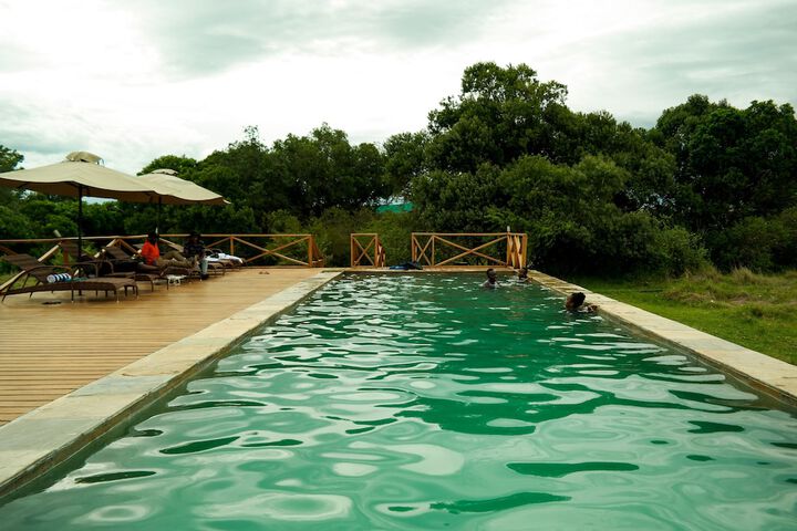 Pool 20 of 48