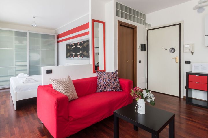Room 10 of 25