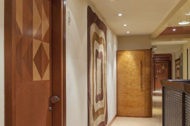 Ballroom/Hall 104 of 119