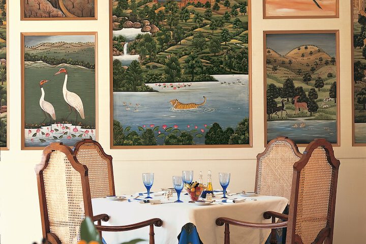 Dining 42 of 56