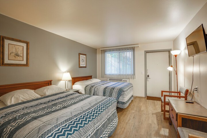 Room 27 of 62