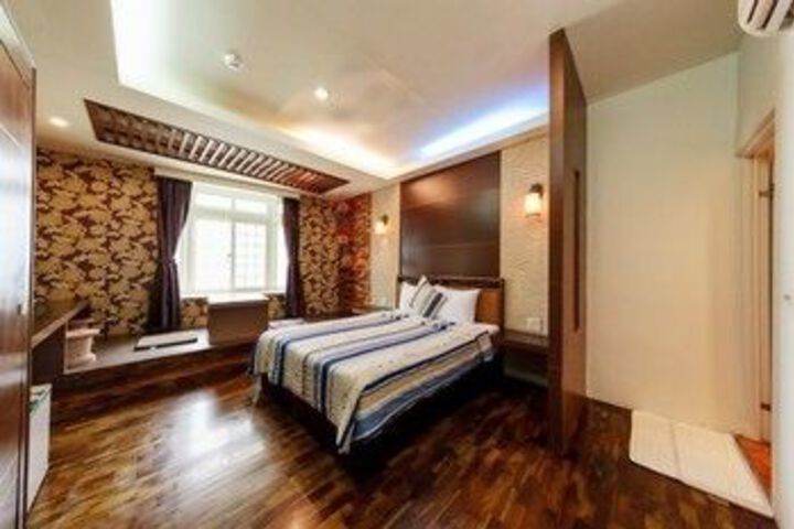 Room 22 of 40