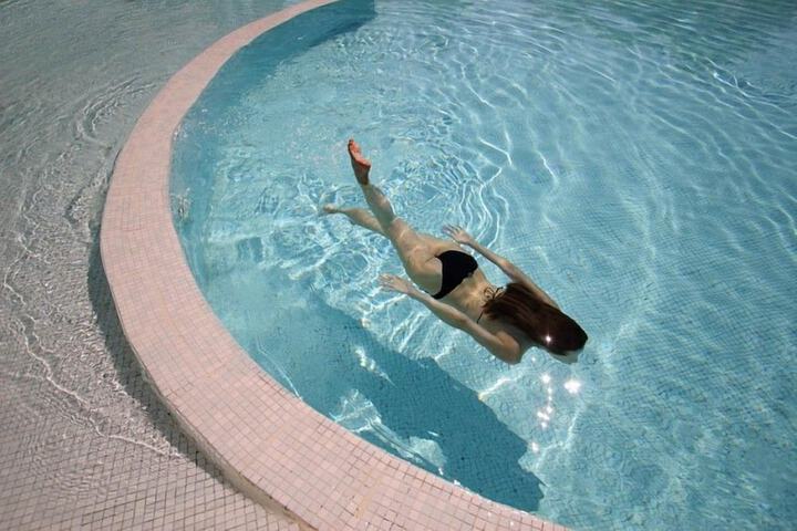 Hotel Pool