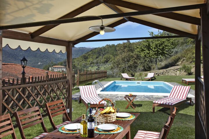 Hotel with Pool