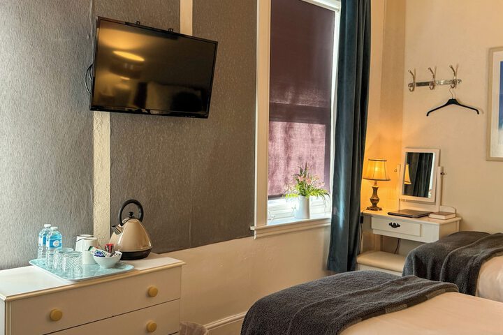 Room 21 of 156