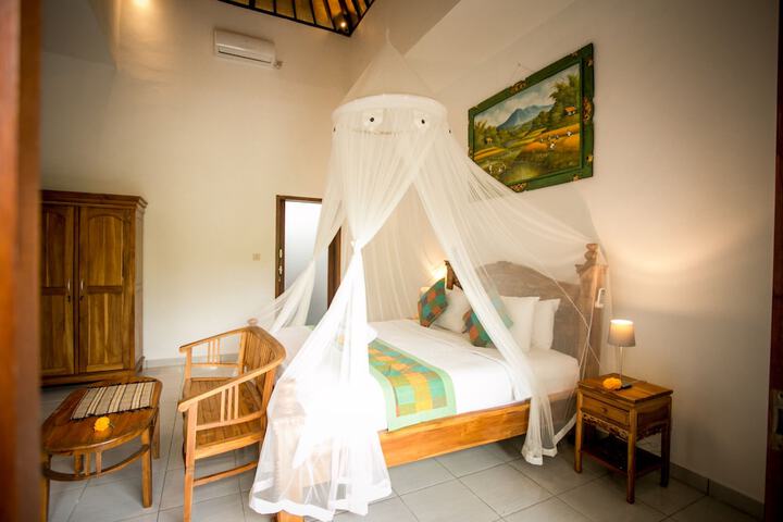 Room 2 of 71