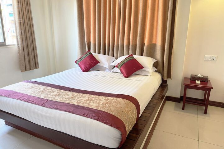 Room 25 of 79
