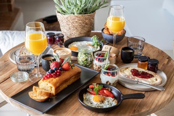 Breakfast/Coffee Service 49 of 61