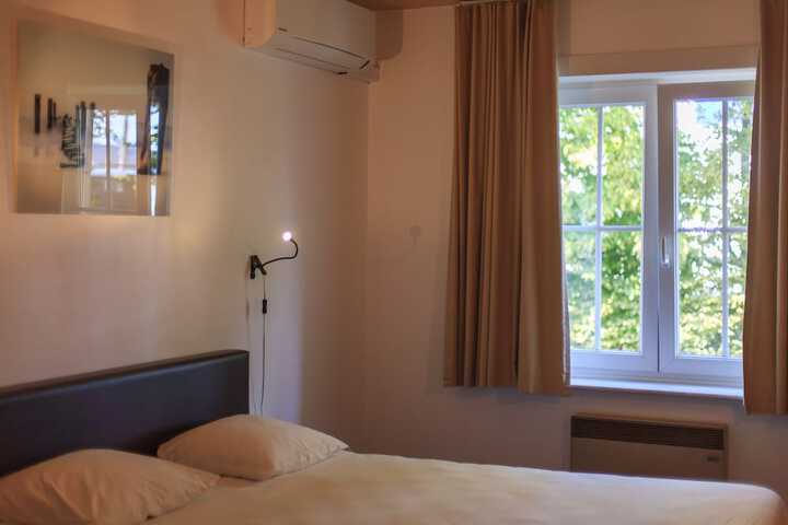 Room 7 of 43