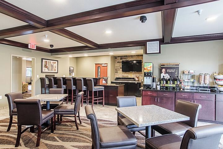 Breakfast/Coffee Service 22 of 31