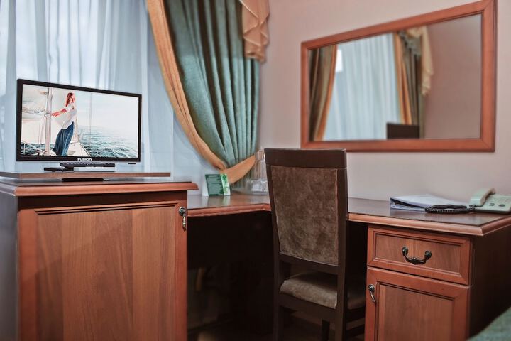 Room 21 of 37