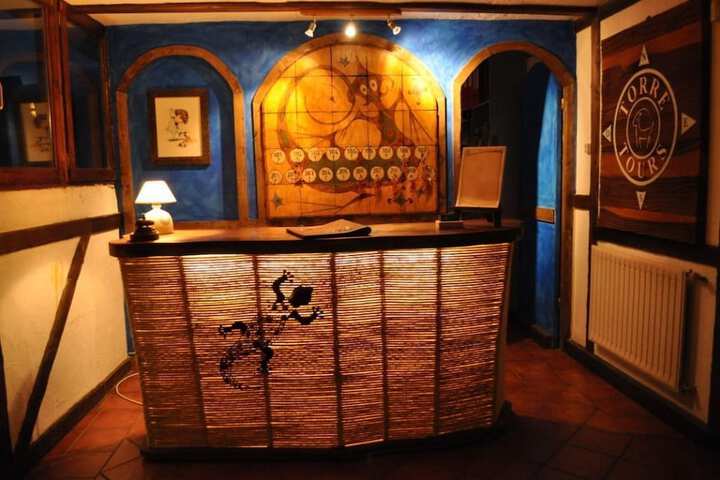 Guest Lobby