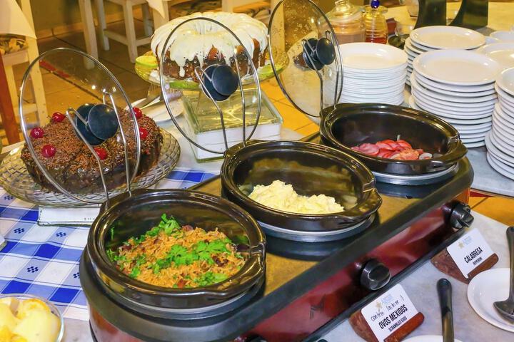Dining 48 of 79