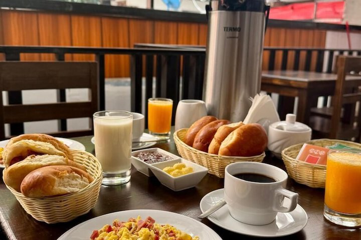 Breakfast/Coffee Service 18 of 21