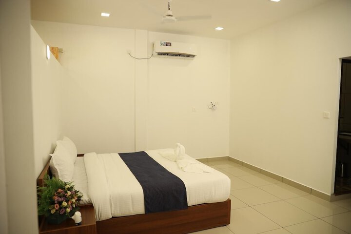 Room 11 of 40