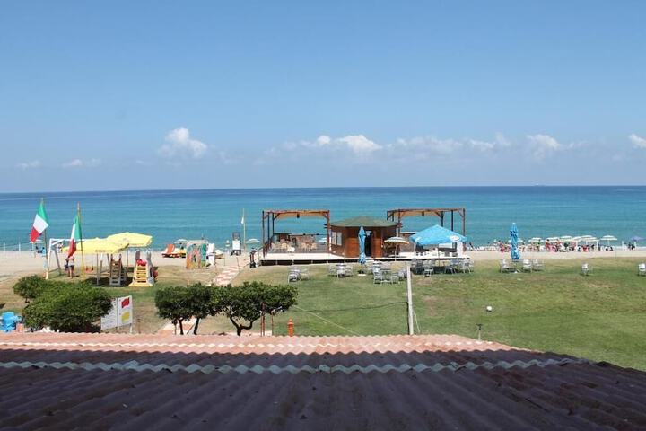 Beach 28 of 38